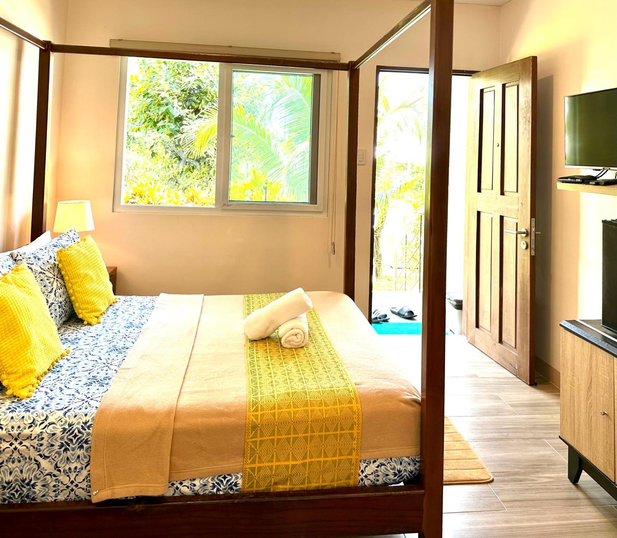 Vivo Siargao Hotel General Luna  Exterior photo